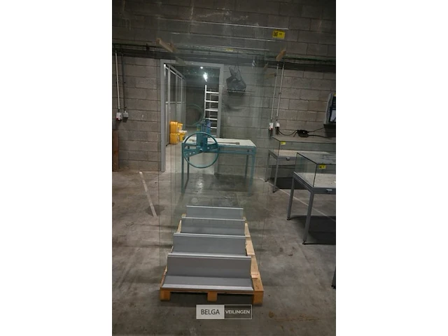 4 x glazen scherm met voet - afbeelding 2 van  4