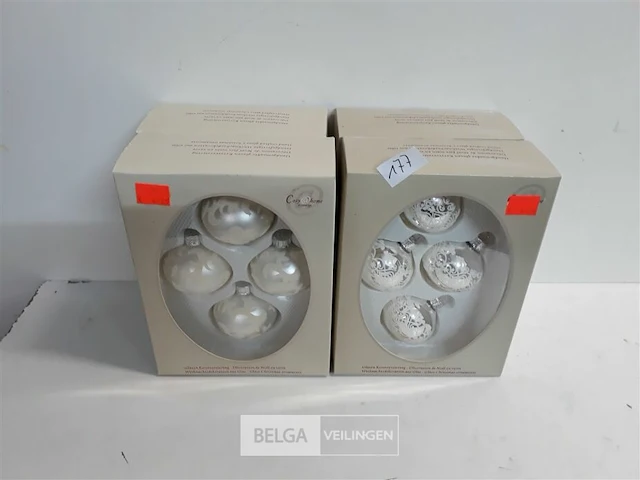 4 x kerstballen glas 4 stuks zilver 2 assorti - afbeelding 1 van  3