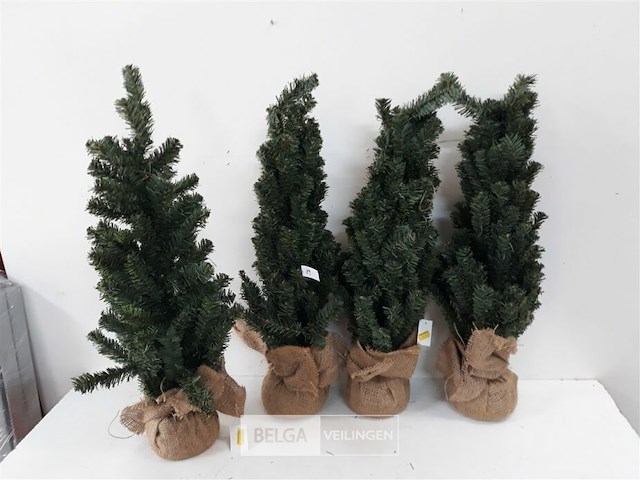 4 x kerstboom kunststof met kluit 60 cm - afbeelding 1 van  3