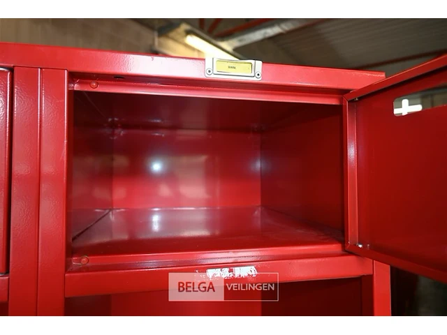 4 x metalen lockerkast voor 2 personen - afbeelding 5 van  7
