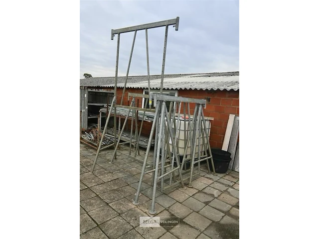 4 x metalen schraag in de hoogte verstelbaar - afbeelding 1 van  6