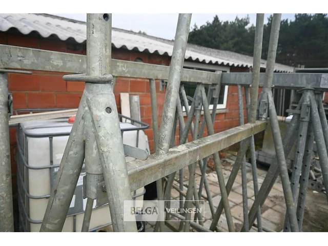 4 x metalen schraag in de hoogte verstelbaar - afbeelding 6 van  6