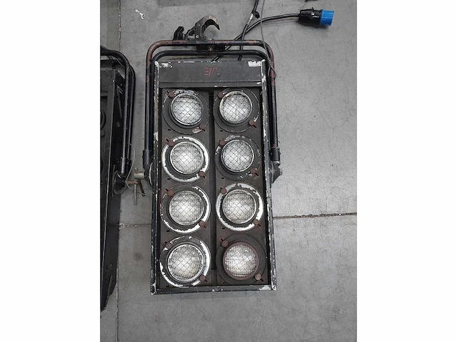 4 x thomas 8-lite blinder dwe 650w 2xcee16b3 - afbeelding 2 van  6