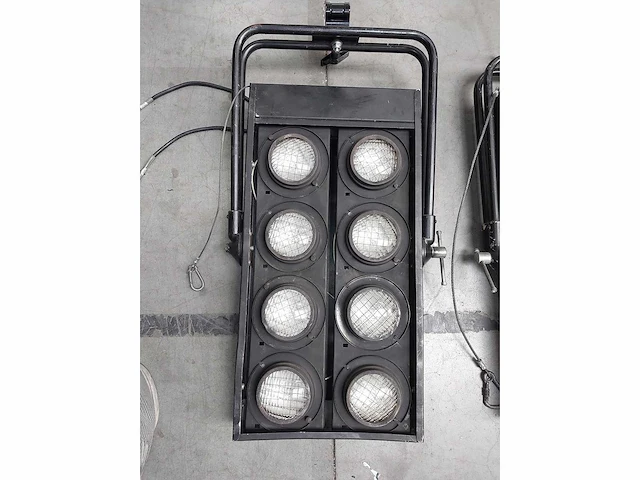 4 x thomas 8-lite blinder dwe 650w 2xcee16b3 - afbeelding 5 van  6