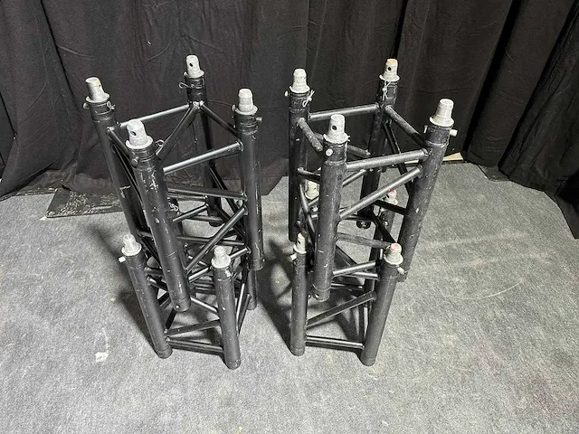 4 x truss 0.5m type global truss f34 zwart - afbeelding 1 van  1