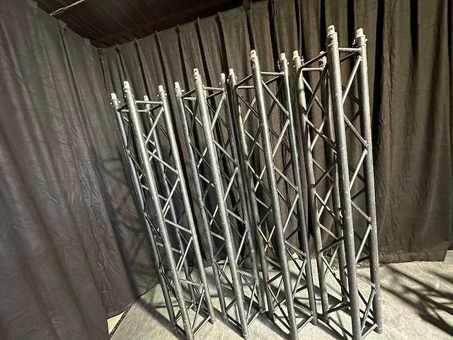 4 x truss 2m type global truss f34 zwart - afbeelding 1 van  1
