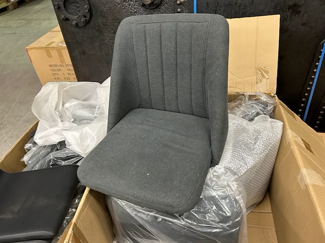 4 zittingen stoel - afbeelding 1 van  4