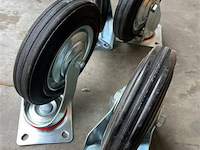 4 zwenkwielen 200 mm - afbeelding 1 van  3