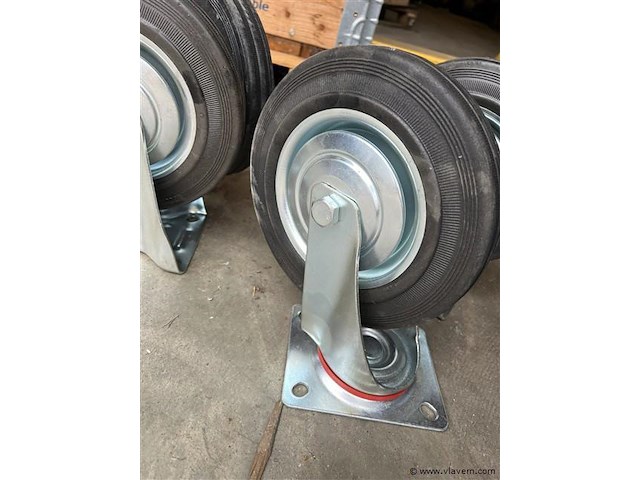 4 zwenkwielen 200 mm - afbeelding 3 van  3