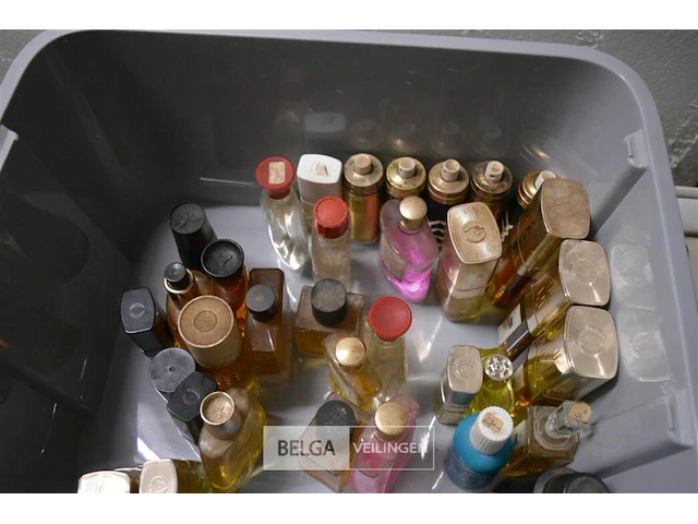 ±40 div soorten klassieke parfums - afbeelding 2 van  4