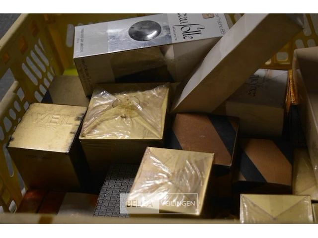 ±40 div soorten klassieke parfums - afbeelding 2 van  6