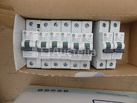 40 diverse automatische stroomonderbrekers - afbeelding 8 van  8