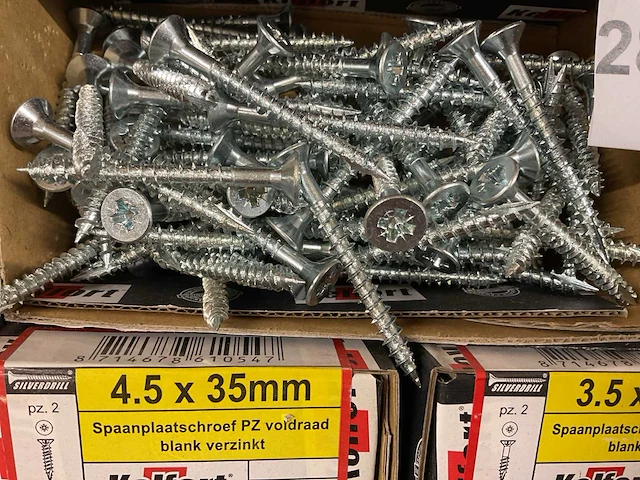 40 dozen spaanderplaatschroeven - afbeelding 4 van  6
