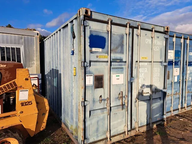40 ft. zeecontainer - afbeelding 1 van  5