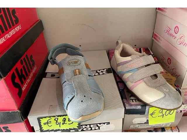 40 paar kinderschoenen - afbeelding 4 van  7
