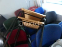 40 stoelen op poten (niet bij elkaar passend) - afbeelding 5 van  9