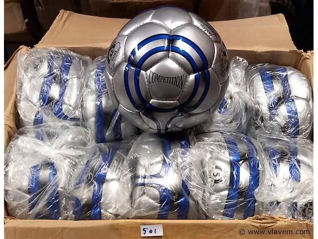 40 stuks voetballen - afbeelding 1 van  1