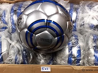 40 stuks voetballen - afbeelding 1 van  1
