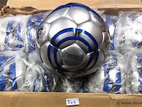 40 stuks voetballen - afbeelding 1 van  1