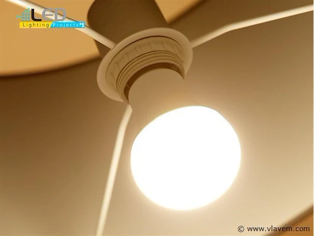 40 x led e27 lampjes, 8.5 watt, warm wit - afbeelding 6 van  8