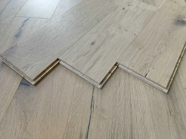 40,43 m2 eiken meerlagen parket 107 nr - afbeelding 3 van  4