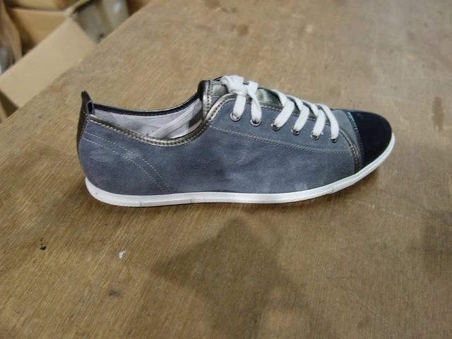 40x sneakers - afbeelding 1 van  7
