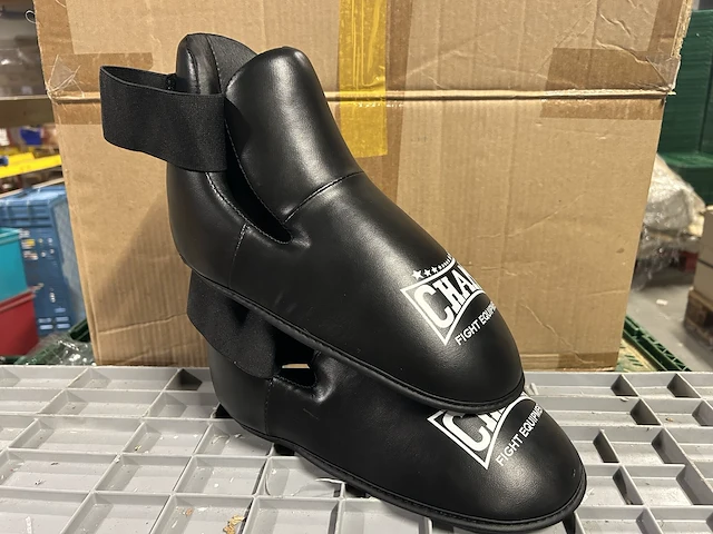 41 - kick schoenen l (6st) - afbeelding 1 van  1
