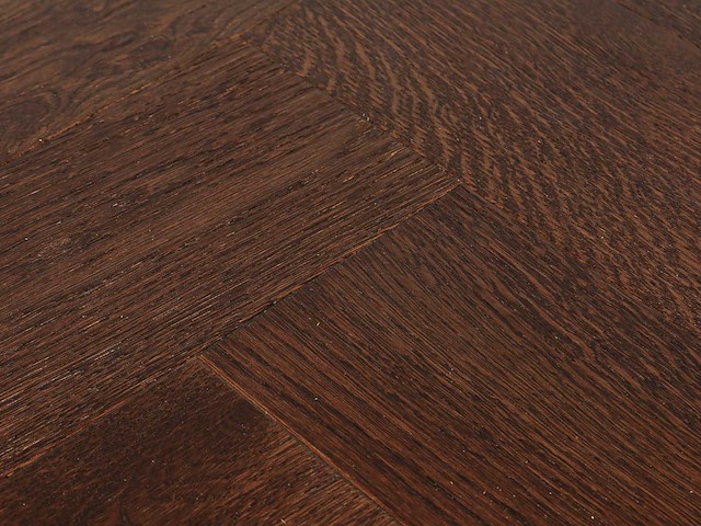 41 m2 parket eiken visgraat - 725 x 130 x 14 mm - afbeelding 1 van  4