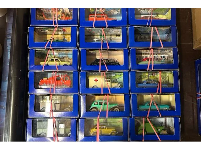 41 moulinsart miniatuurwagens kuifje - afbeelding 2 van  9