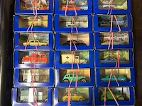 41 moulinsart miniatuurwagens kuifje - afbeelding 2 van  9