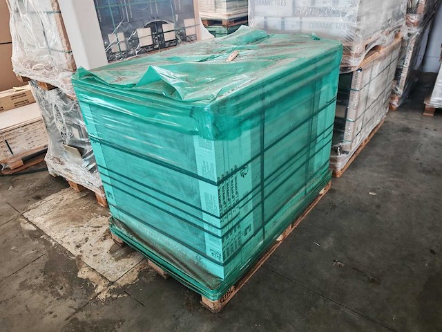 41zero42 solo black mat 80x80 cm tegel 51,2 m² - afbeelding 7 van  7