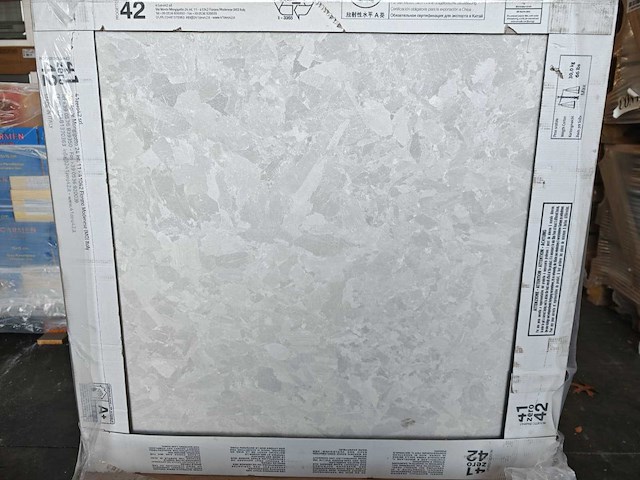 41zero42 solo white mat 80x80 cm tegel 53,76 m² - afbeelding 1 van  7