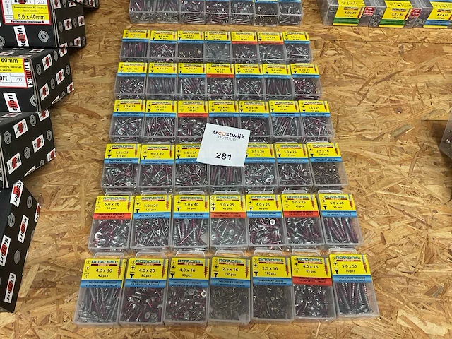 42 dozen verzinkte universele schroeven - afbeelding 1 van  9