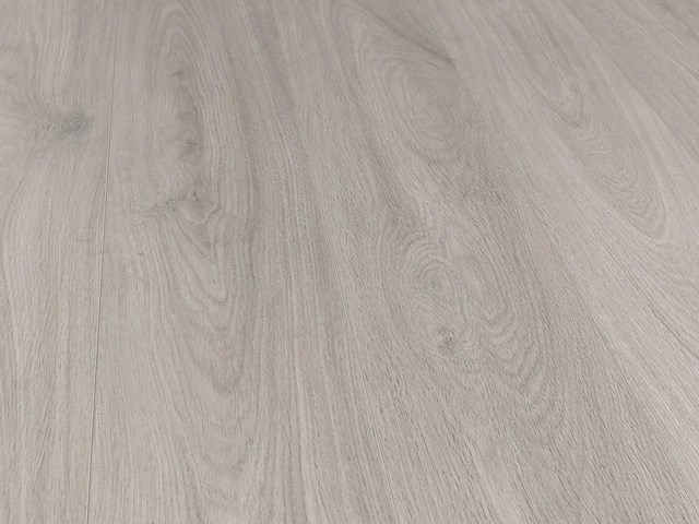 42 m2 laminaat plank - 1288 x 195 x 7 mm - afbeelding 1 van  4