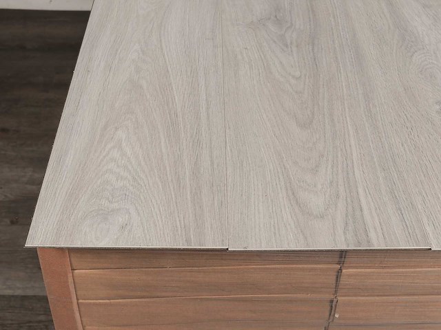 42 m2 laminaat plank - 1288 x 195 x 7 mm - afbeelding 2 van  4