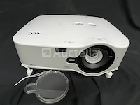 4200 lumen videoprojector nec np2250 - afbeelding 1 van  2