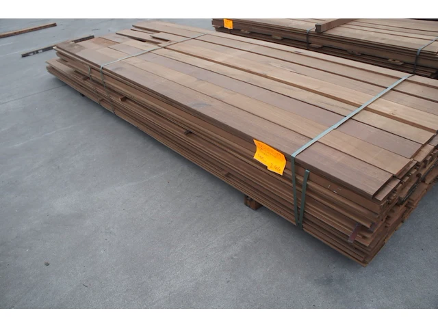 42,22 m² ayous/frake divers - afbeelding 1 van  5