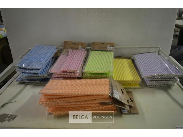 ±42x16st papieren rietjes - afbeelding 1 van  1