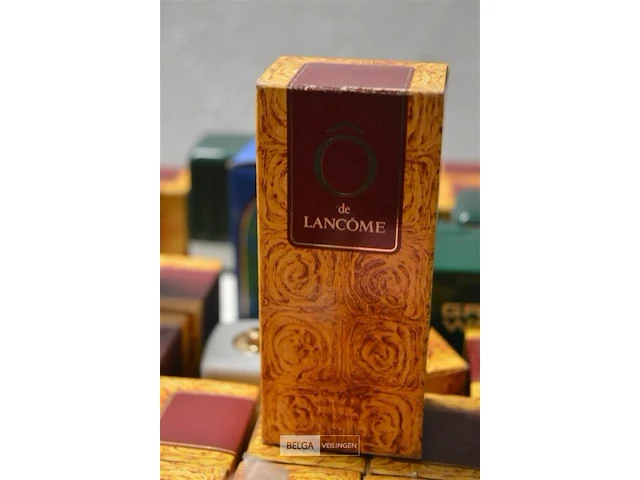 ±43 div soorten klassieke parfums - afbeelding 2 van  5