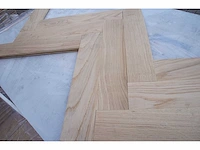 43,68 m² massief eiken visgraat 15mm - afbeelding 2 van  6