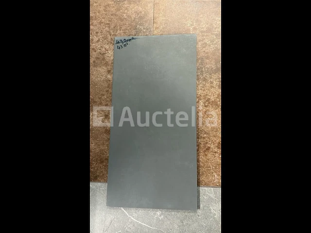 43m² cercom grigio 30x60 gerectificeerd, betoneffect, vloer en wand, nieuw verpakt - afbeelding 2 van  3