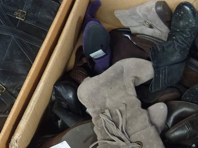 43x diverse schoenen - afbeelding 4 van  5