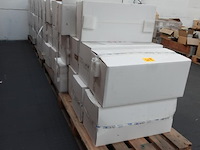 43x metalen voeten laadpalen - afbeelding 1 van  2