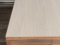 44 m2 laminaat plank - 1200 x 191 x 8 mm - afbeelding 1 van  3