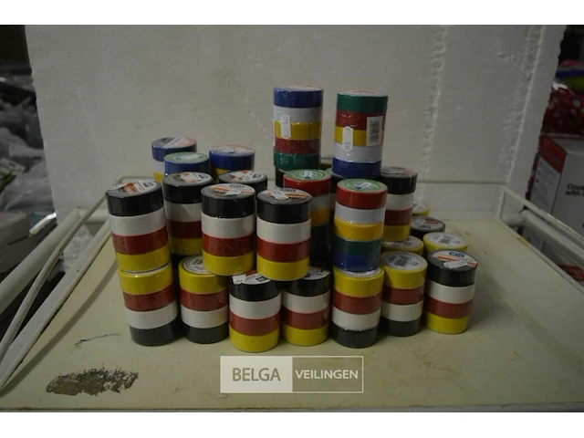 ±44 pakjes gekleurde tape - afbeelding 1 van  3