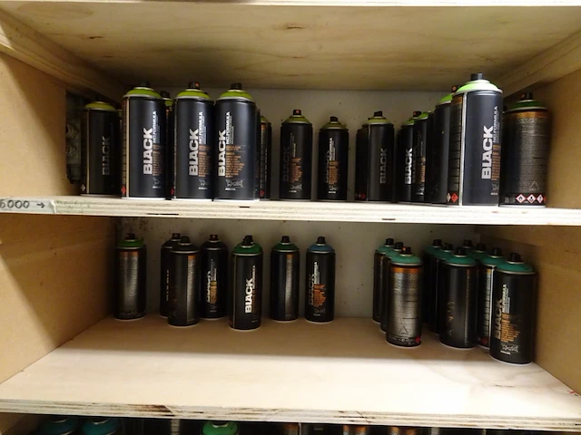 440x 400 ml spuitbus black nc.formula graffiti spray paint - afbeelding 3 van  17