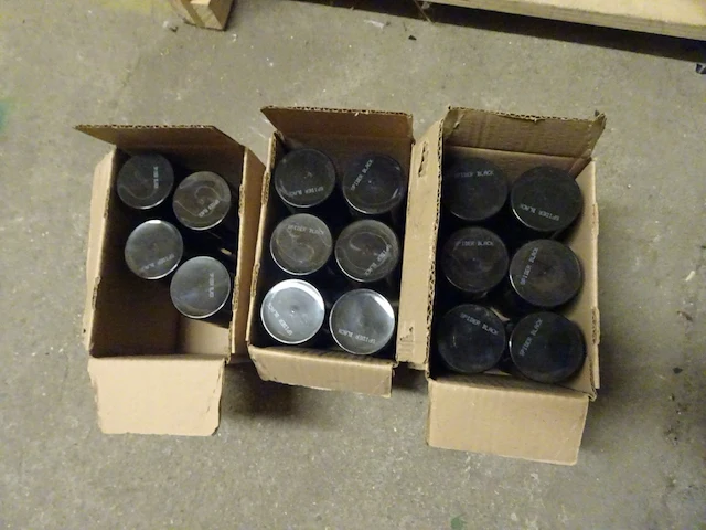 440x 400 ml spuitbus black nc.formula graffiti spray paint - afbeelding 15 van  17