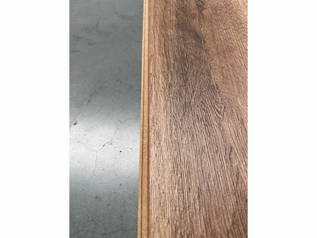 44,73 m² laminaatvloer 8mm - afbeelding 2 van  3