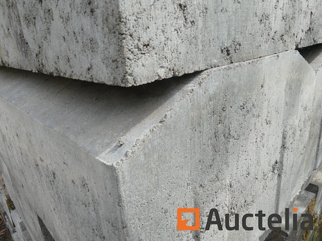 45 afgeschuinde cementen stoepranden - afbeelding 1 van  3