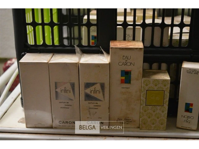 ±45 div soorten klassieke parfums - afbeelding 2 van  4